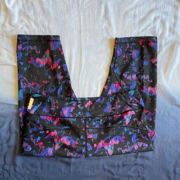 Zella Cropped Leggings - Euc - Size Large - Picture 2 of 3